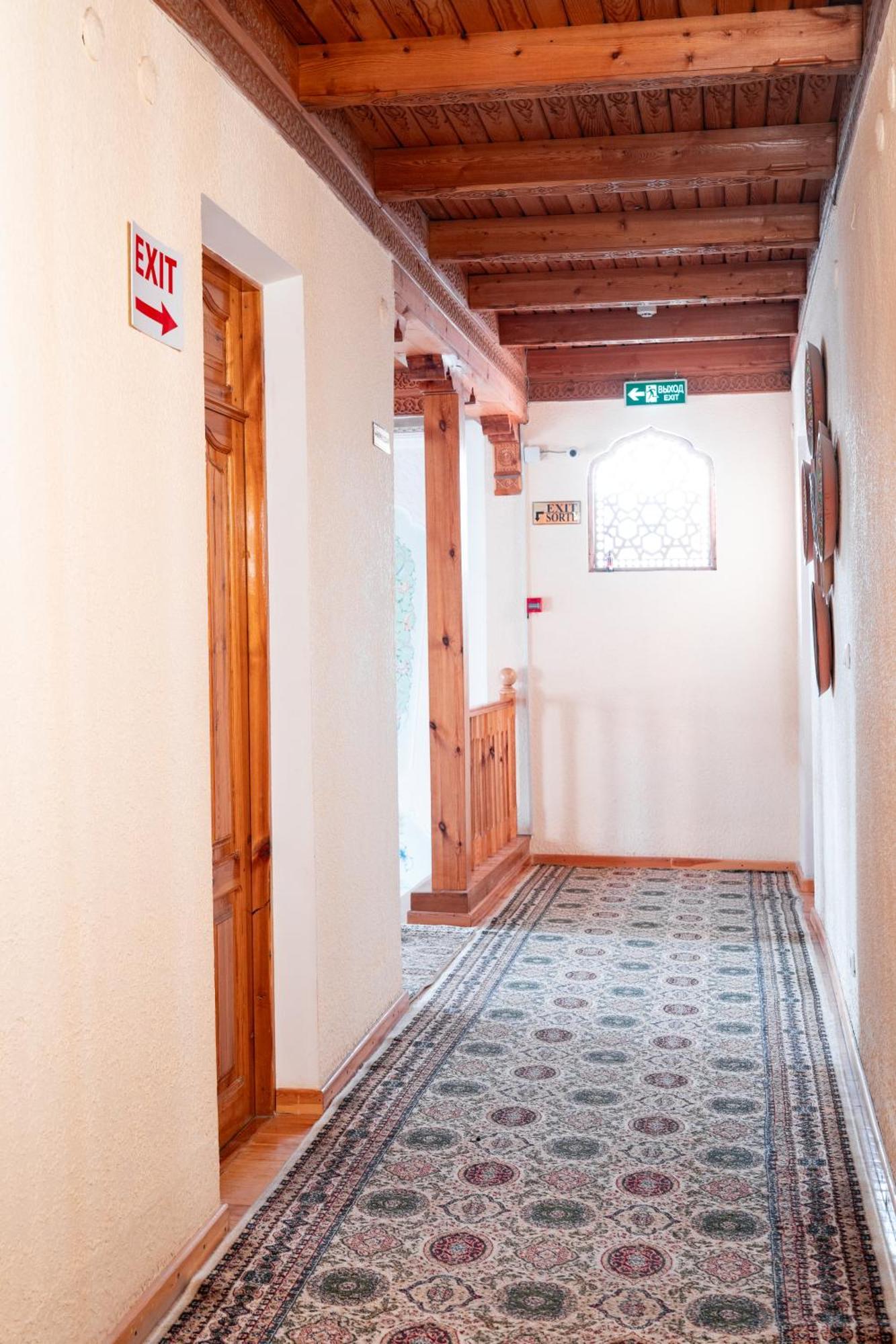 Hotel Caravan Serail Samarkand Exterior photo