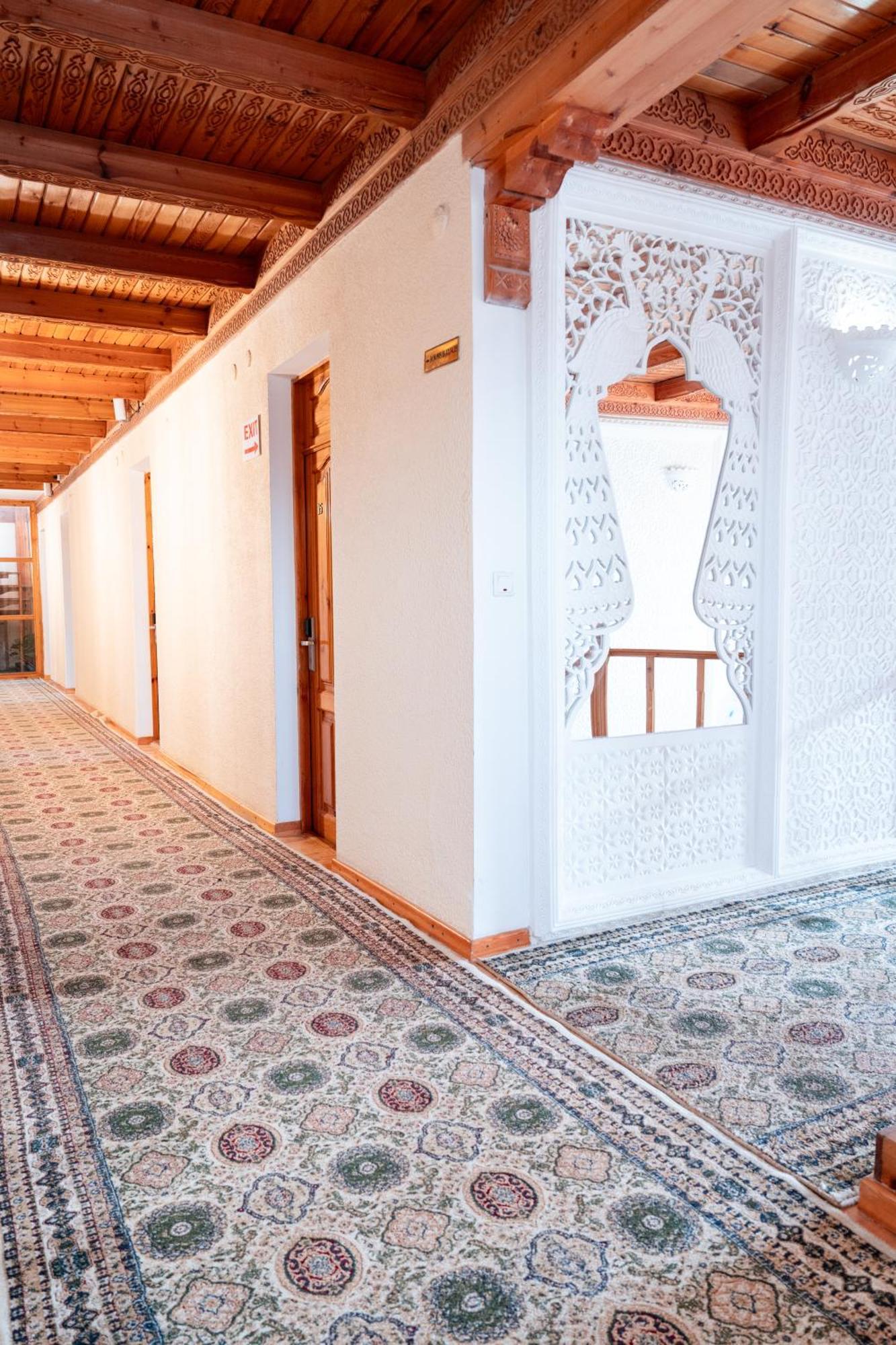 Hotel Caravan Serail Samarkand Exterior photo